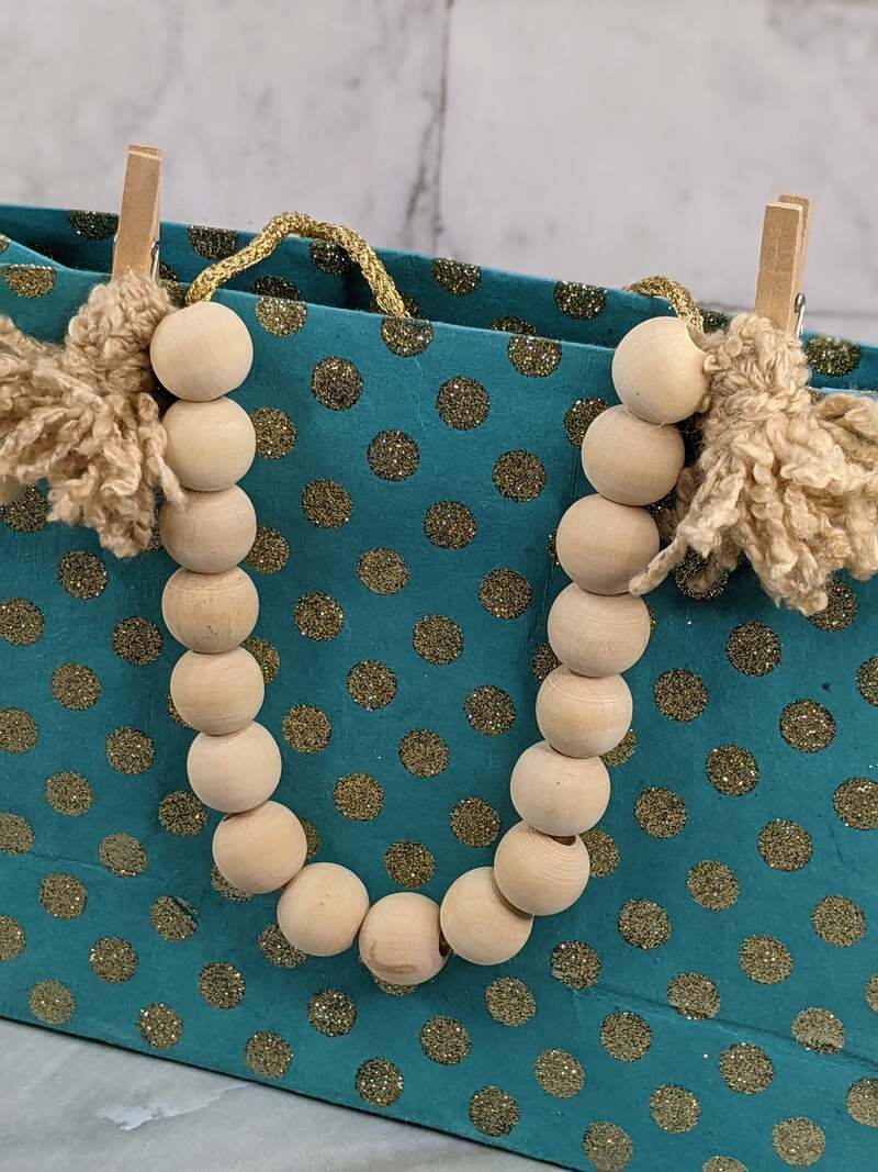 Natural Wood Gift Garland