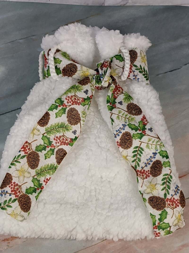 Sherpa Holiday Reusable Gift Bag