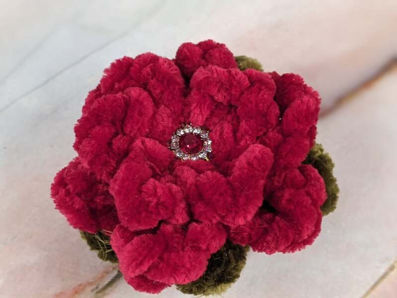 Crochet Red Velvet Small Flower Clip